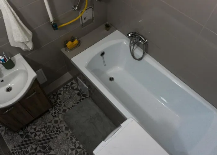 H22